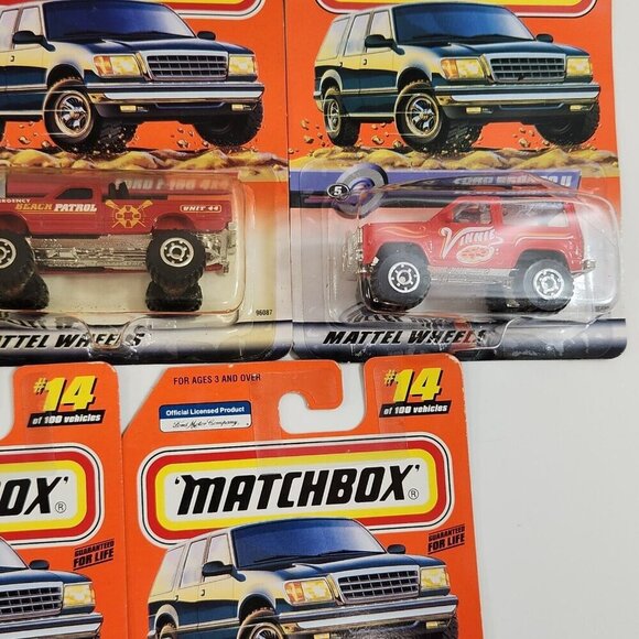 Matchbox Ford Truck SUV 4x4 Bronco II Transit Van F-150  Diecast Cars Lot MOC - Picture 9 of 16